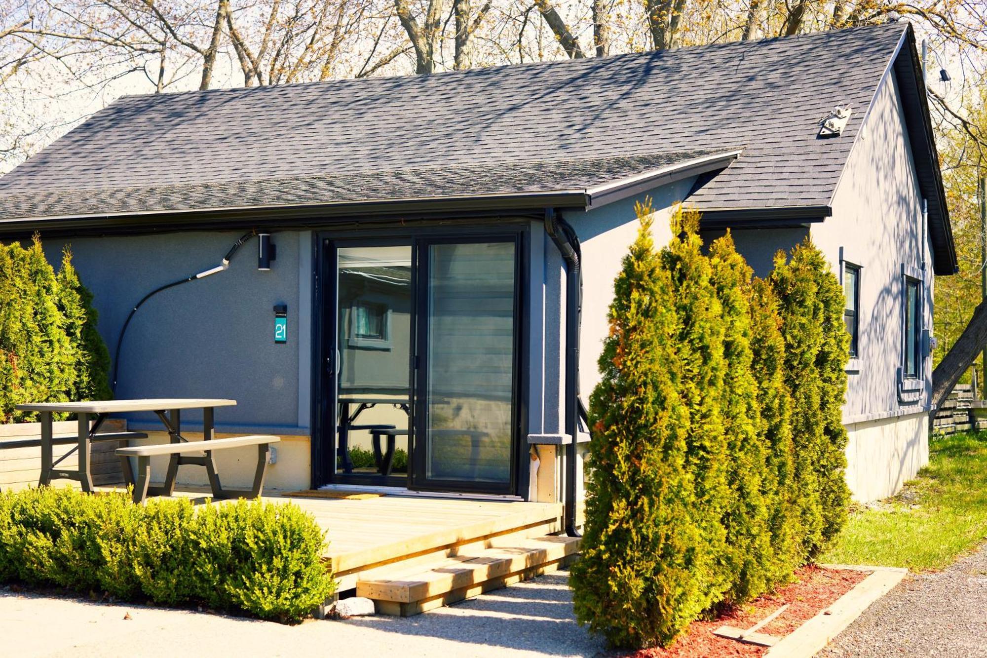 The Long Beach Resort - Beachfront Cottages & Townhouse Suites Wainfleet Eksteriør bilde