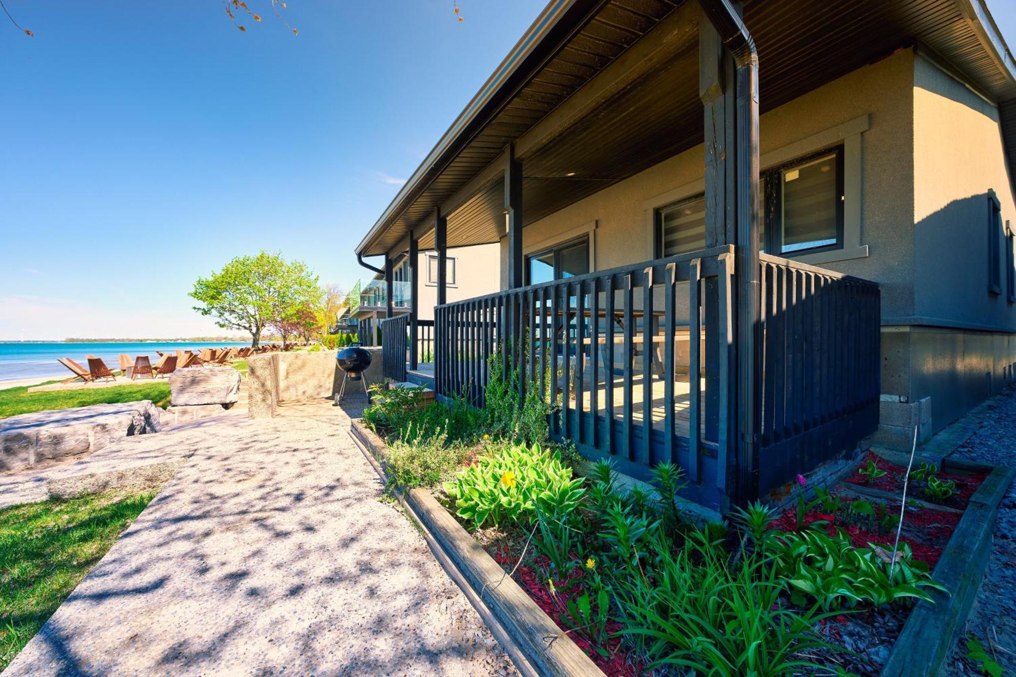 The Long Beach Resort - Beachfront Cottages & Townhouse Suites Wainfleet Eksteriør bilde